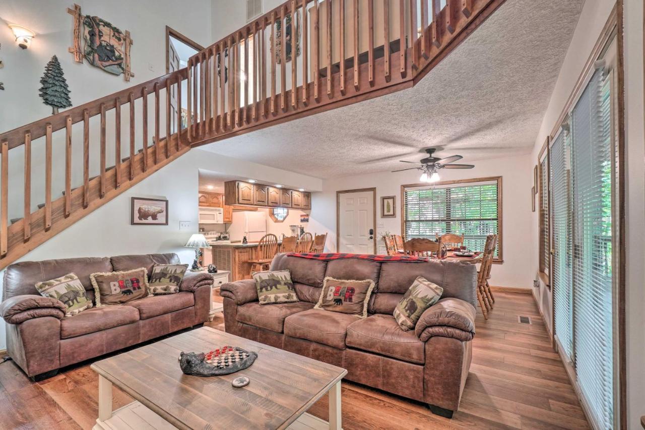 Picturesque Pigeon Forge Cabin With Mountain Views Экстерьер фото