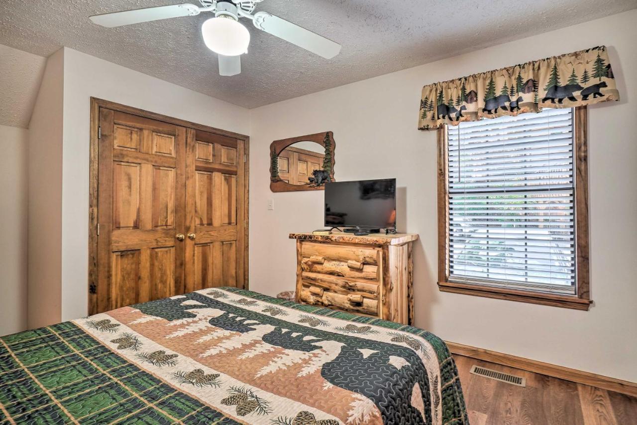 Picturesque Pigeon Forge Cabin With Mountain Views Экстерьер фото